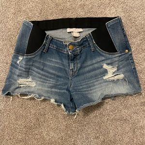 Maternity shorts